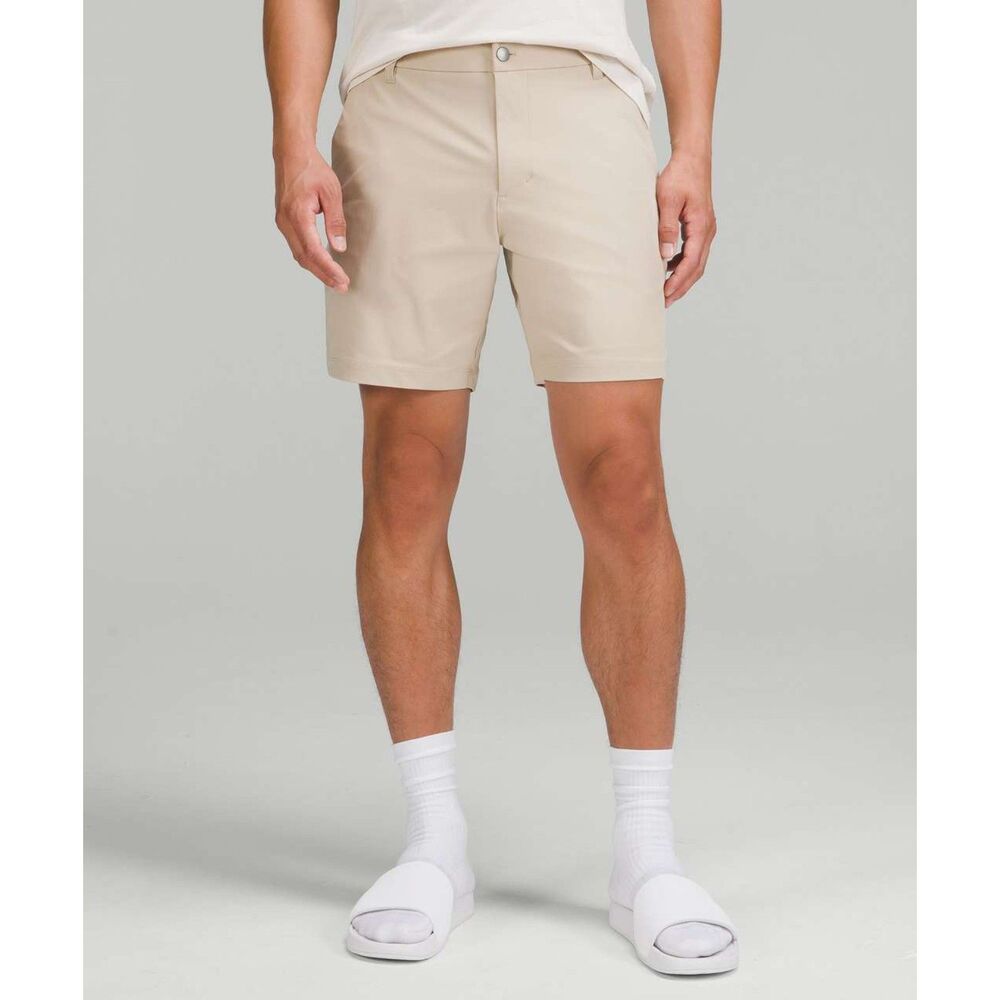 Lululemon Commission Classic Fit Short 7" Warpstreme Trench Khaki Shorts Men 34